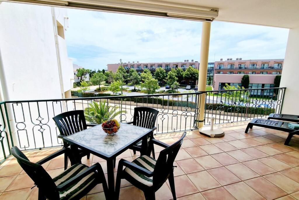 Jasmine Apartment Next To Meia Praia Beach Lagos Kültér fotó