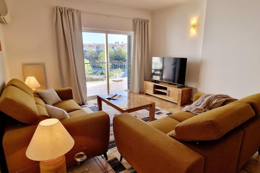 Jasmine Apartment Next To Meia Praia Beach Lagos Kültér fotó